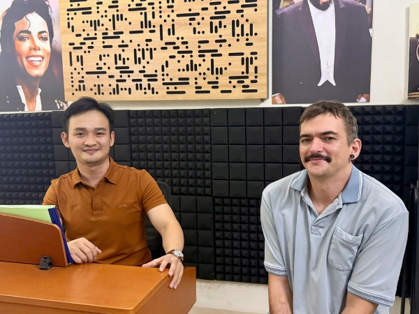 LỚP THANH NHẠC NGOẠI QUỐC