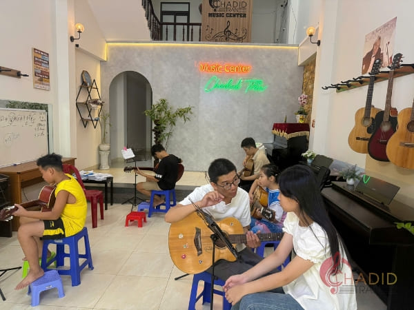 Khóa học guitar Đà Nẵng chất lượng